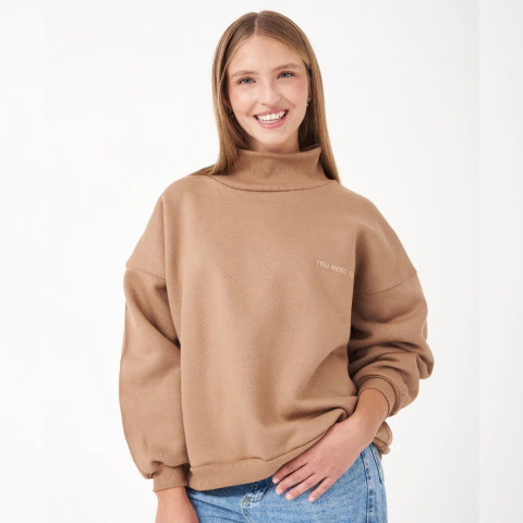 Buzo oversize beige